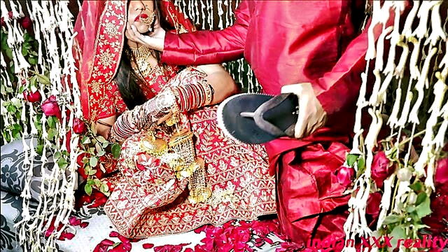 indian honeymoon xxx : Indian XXX Reality