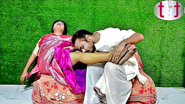 indian newlywed love kiss