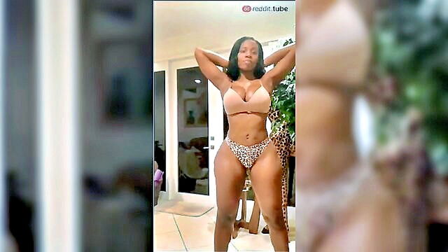 now watch okkkkkkk and her big round ass in action   a hot amateur porn video : rhett70