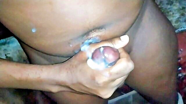 black masturbator wanks before ejaculation on premium hardcore porn website : jessie90
