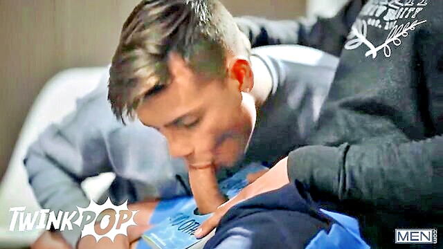 Ryan Bailey, Bailey - teen jock felix fox receives oral pleasure from his friend ryan bailey in the school library Throated