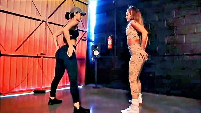 Sommer Ray - sommer rays tantalizing twerking performance captured on video