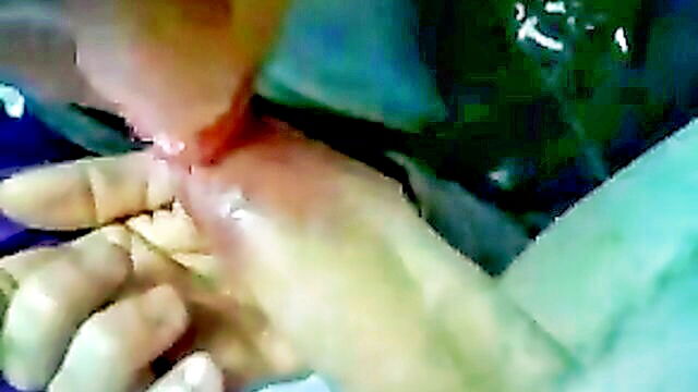 porno amatoriale, sesso in auto, amatoriale italiano - teenager engages in car sex with friend of his aunt amazing italian homemade porn