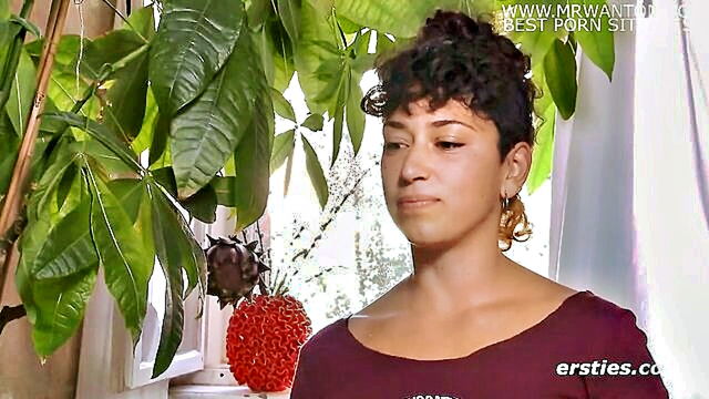 high definition video of a curly haired german female who knows her body well and how to bring it to orgasm : Ersties