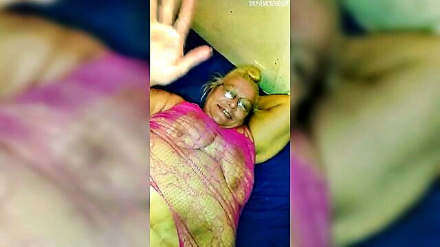 bbw, mature, milf - sensual solo session with a voluptuous milf and bbw