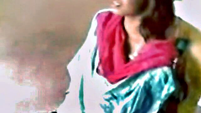 amateur teen gets fucked by her indian stepbrother in a homemade video : Indian GF Videos