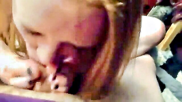 amateur footjob enthusiast anaree shows off her skills : Tx Fetish Legends