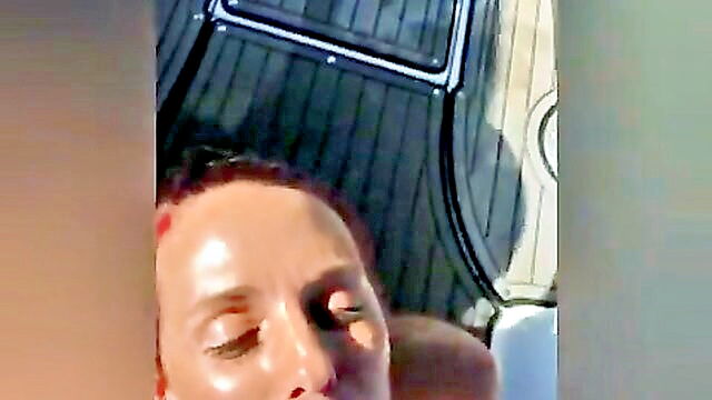 sexy white mom gives a blowjob to her boss : Cougar Milf