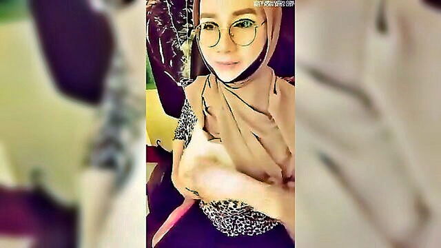 milf with big tits goes viral in steamy review video : webcam