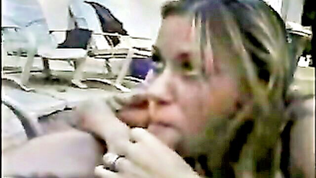 Charlie - sizzling brunette delivers a mouth watering facial finish