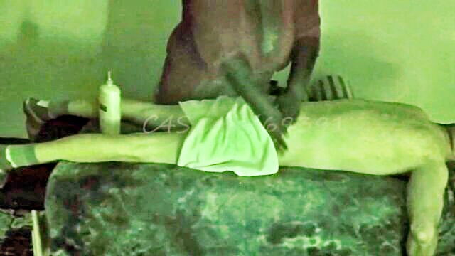 huge tits massage xxx