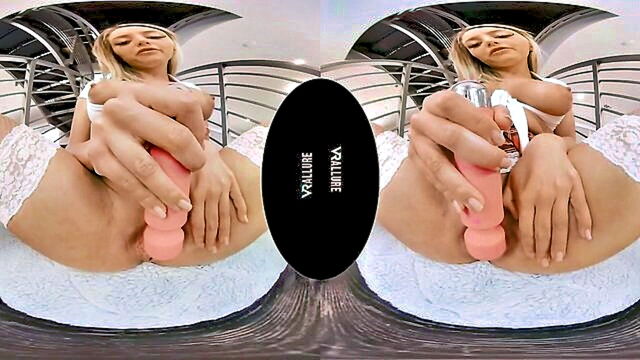 Kayley Gunner - get immersed in a solo vr experience with kayley gunners enticing outfit and self pleasure session VR Allure