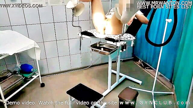 doctors examination leads to intense bdsm and gynecological pleasure : Gynman