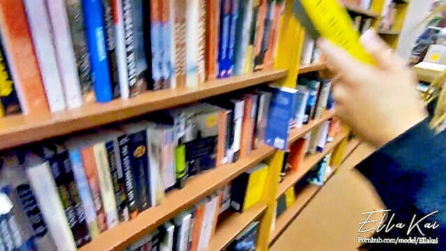 high quality video of a daring public sex act in the library including a 60fps blowjob : Pawg