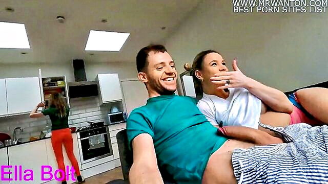 british couple enjoys risky oral sex on sofa while friend prepares for explosive finale : Ultima