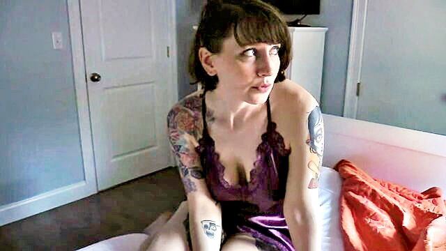 Bettie Bondage - hd video of sexy older womans pov masturbation Mom Pov
