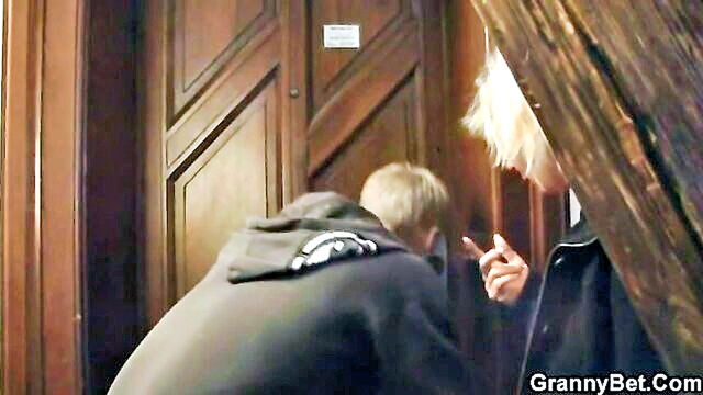 grannybets older blonde takes doggystyle from behind : GrannyBet