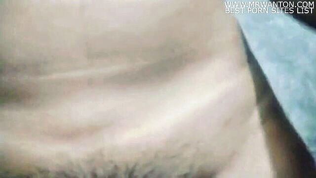 bangladeshi teen exposes her body and offers a sensual asian massage : Bang
