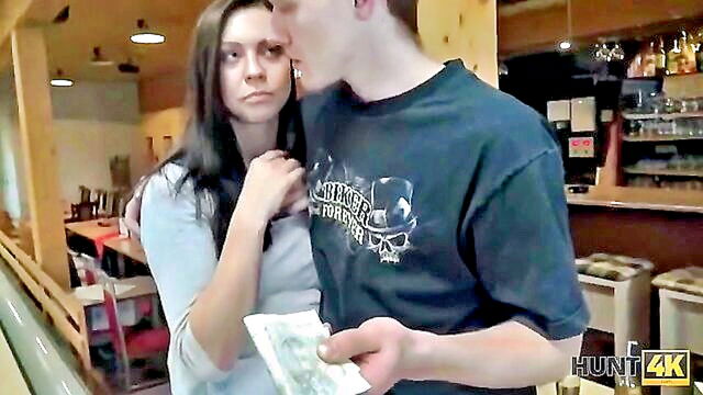 amateur couple turns to sex for money in hunt4k video : Public Pickups