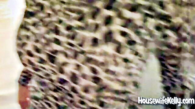 Housewife Kelly - amateur couple engages in a naughty threesome in hotel room Housewife Kelly
