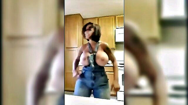 Brittany Elizabeth - stunningly voluptuous latina teens sensual dance performance