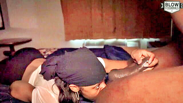ebony milf gives deepthroat and bareback blowjob : Blowfessionals
