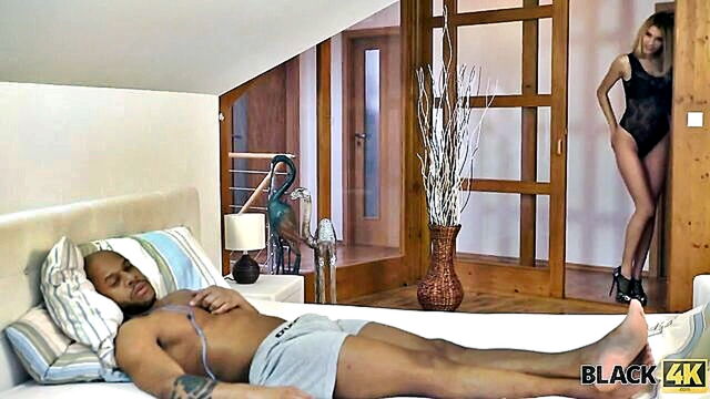 interracial couple enjoys steamy bbc encounter in hotel suite : Black 4K