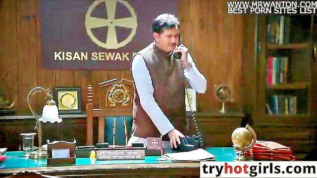 desi secretary gets a wild blowjob from politicians wife : Bang