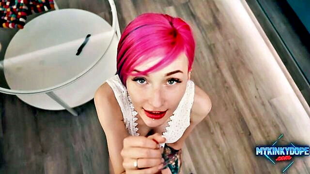 cutie next door shows off her skills in hd : Girl Girl