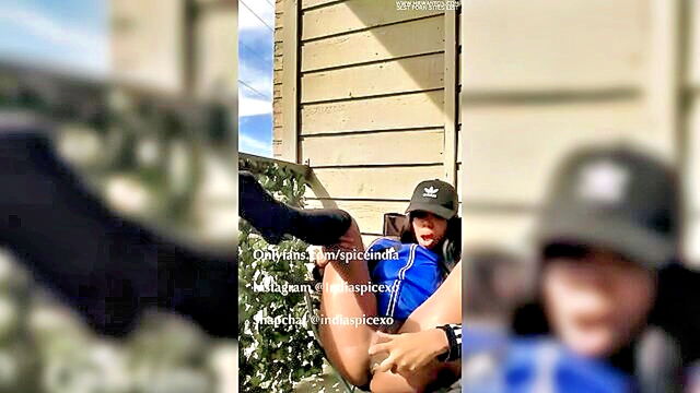 solo girls hd squirting session on the balcony : Onlyfans