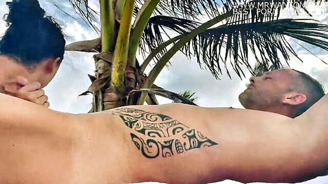 Dorian Del Isla, Isla - european babe sucks cock on the tulum beach in hd video