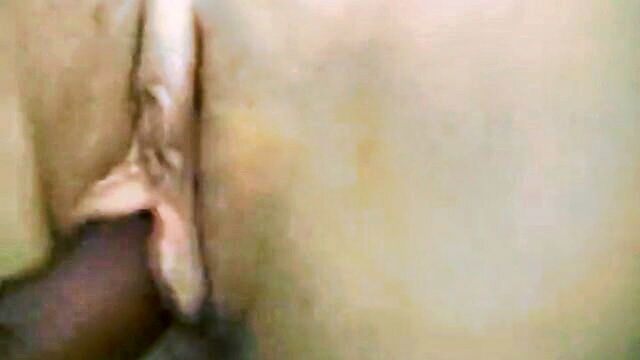 a seductive blonde mature indulges in self pleasure and vaginal stimulation : Your Free Porn