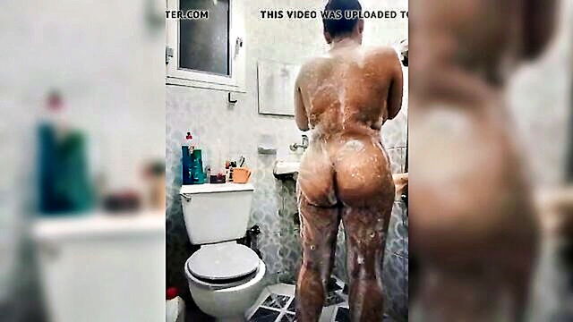 masturbating egyptian girl with big butt in homemade bathroom video : Pawg