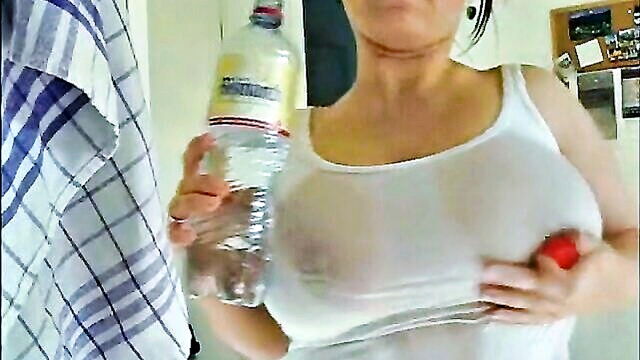 big tit german secretary in wet t shirt advertisement : Fickpension