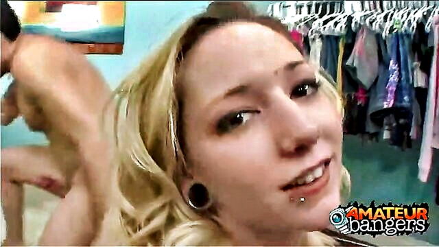 a young girl with natural breasts gives a blowjob and engages in vaginal intercourse : Amateur Bangers