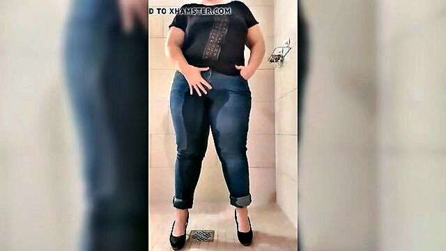 a german milf wets my pants with her pee in this homemade video : Pawg