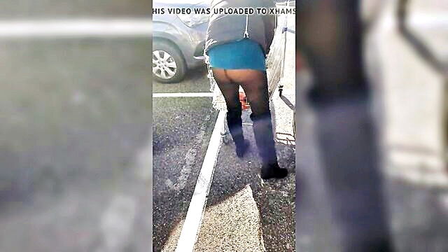 amateur french milf blonde pantyhose and caught on camera