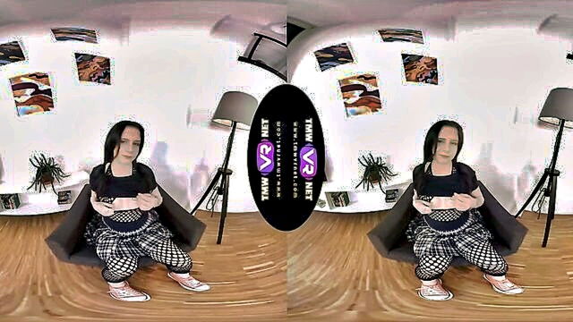 Caroline Mann - experience the ultimate pleasure with caroline manns vr masturbation session TMW VR Net