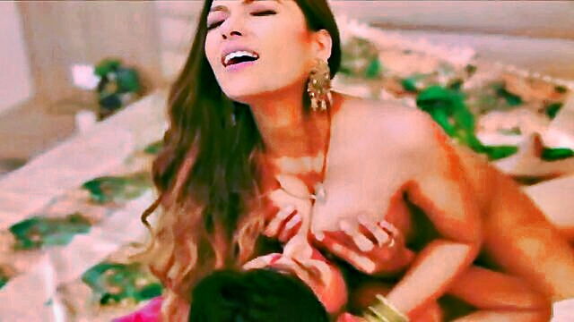 Sarla Bhabhi - desi aunty sarla gets dominated in doggy style