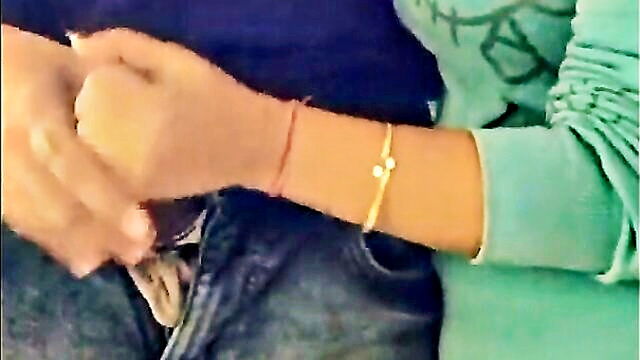 indian college girl pleasures her boyfriend with solo session : Futanari
