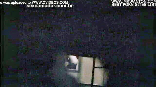 hidden camera captures blondes intimate moment : Amateur Blitz