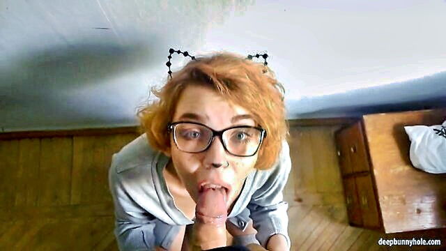 russian teen gives a sloppy blowjob and facial in pov : cosplay
