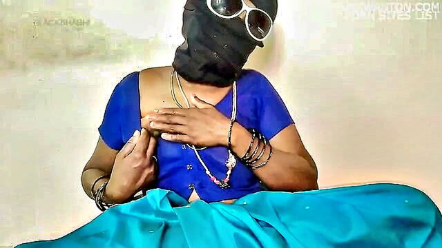 south indian auntys solo play and more in hot telugu audio : Bang