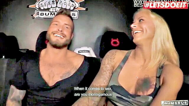 Fit XXX Sandy, Sandy - german cougar sandy gets off on bus ride with her lover Ultima