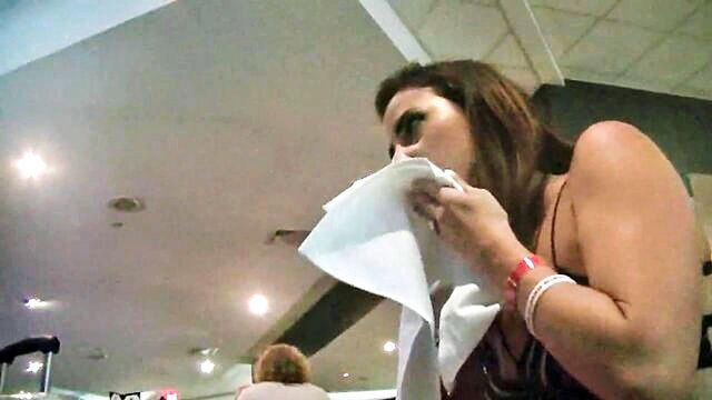 helena price - Helena Price Pussy Shave Video