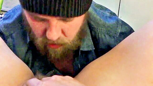 pussy, babe, licking - watch Eating Out Hairy Pussy xxxbp video