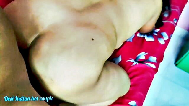 village friend chameli sex video : Desi Indian Hot Couple
