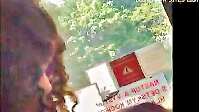 sexual encounter with a young college girl on a public bus : Ultima