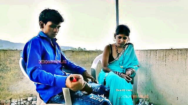 indian housewife gets fucked by her neighbor in public : Savita Bhabhi