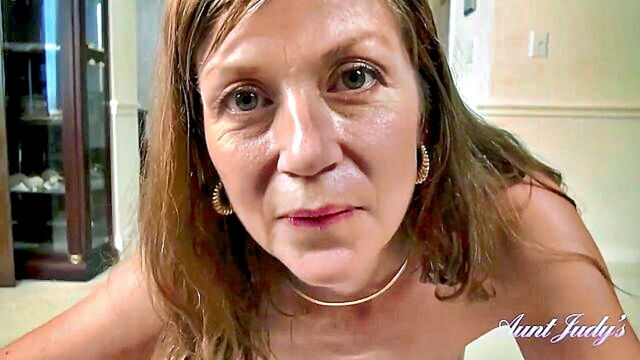 Isabella - auntjudys 43yo full bush pov xxxbp video Auntjudys
